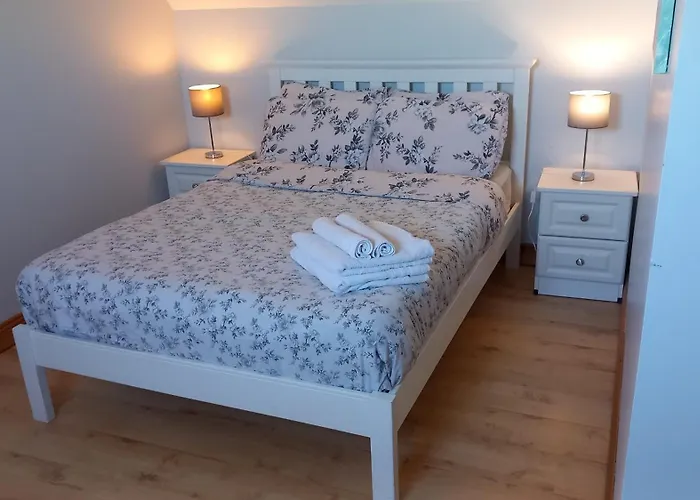 Larchlodge Apartment *